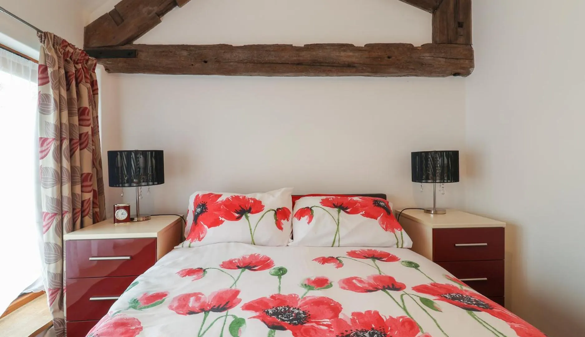 Poppy Cottage Exeter 0*,